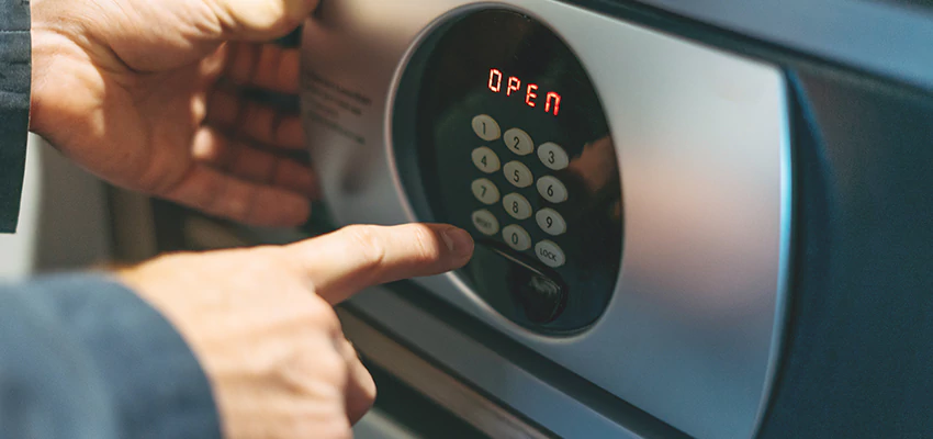Cash Safe Openers in Madera Acres, California