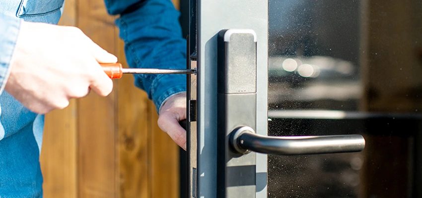 Aluminium Door Lock Replacement in Madera Acres, California